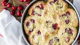 Рецепт Ватрушек с вишней