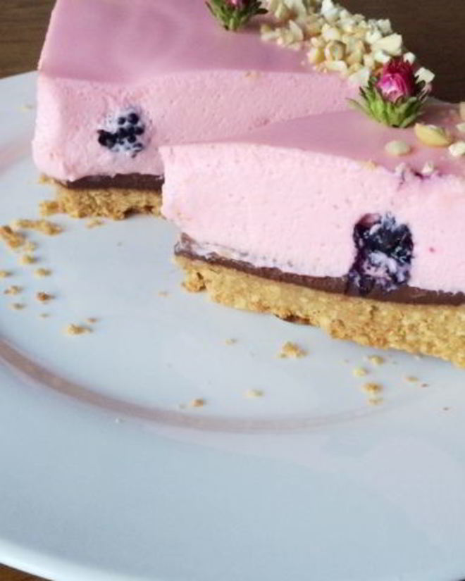 Рецепт чизкейка с ежевикой