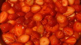 Рецепт Чизкейка с клубникой и творогом