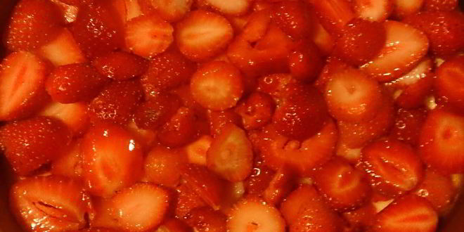 Рецепт чизкейка с клубникой и творогом