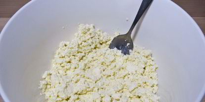 Шаг 7: чизкейка с вишней