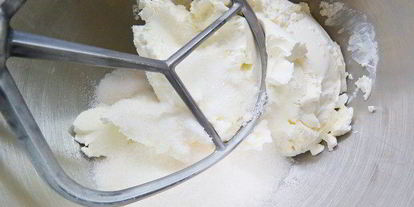 Шаг 6: фисташкового чизкейка с малиной