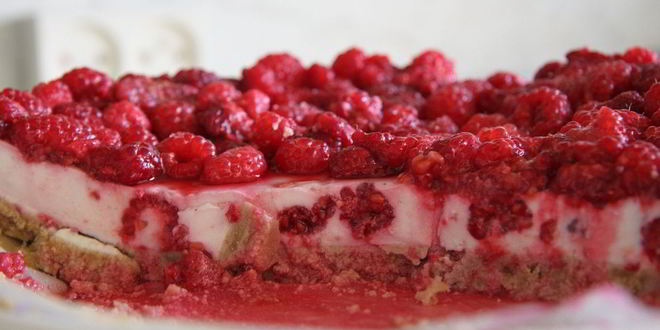 Рецепт малинового чизкейка с творогом