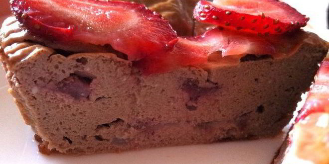 Рецепт шоколадного чизкейка с клубникой
