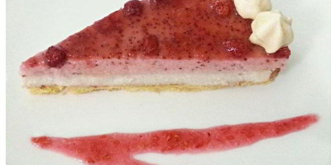 Рецепт Землянично-бананового чизкейк с меренгами