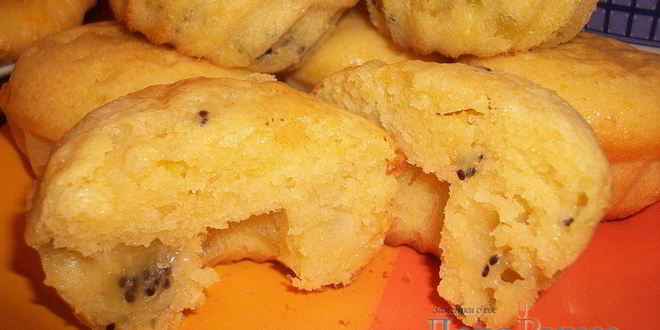 Рецепт Бисквитных кексов с кусочками киви