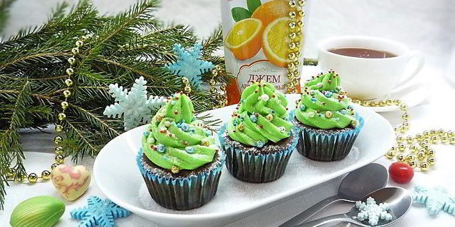 Рецепт Черемуховых капкейков с апельсиновым джемом и ванильным кремом