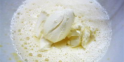 Шаг 2: черемуховых капкейков с апельсиновым джемом и ванильным кремом