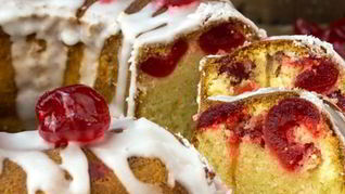 Рецепт Кекса из вяленой вишни с изюмом в глазури