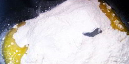 Шаг 1: кекса кулич в хлебопечке