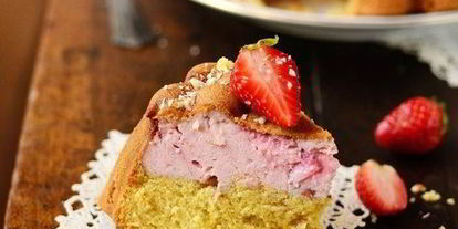 Шаг 7: кекса с творожно-клубничной начинкой