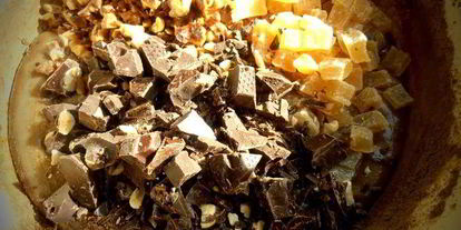 Шаг 14: орехова-шоколадного кекс с цукатами из сметанного яблока