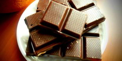 Шаг 2: орехова-шоколадного кекс с цукатами из сметанного яблока