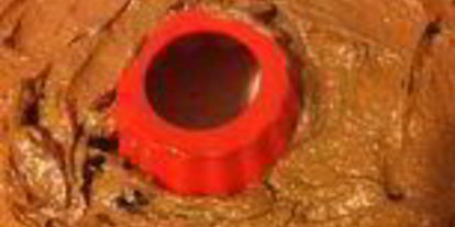 Шаг 10: шоколадного кекса с черной смородиной