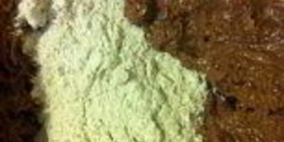 Шаг 6: шоколадного кекса с черной смородиной