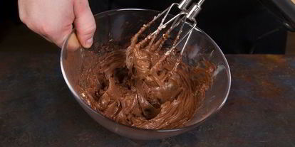 Шаг 5: шоколадных кексов с кремом в микроволновке samsung