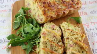 Рецепт Закусочного кекса с ветчиной, сыром грюер и оливками