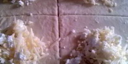 Шаг 3: хачапури из готового слоеного теста