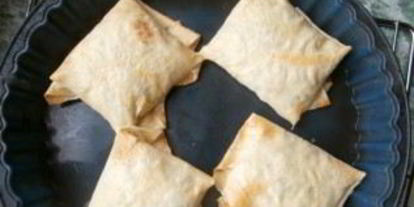 Шаг 2: хачапури из лаваша с сыром