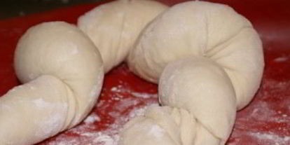 Шаг 2: хачапури из слоеного теста