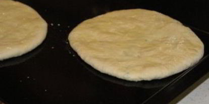 Шаг 8: хачапури из слоеного теста