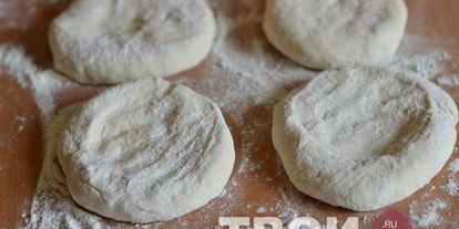 Шаг 5: хачапури на сковороде