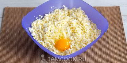 Шаг 17: хачапури с сыром