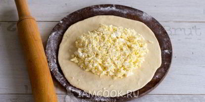 Шаг 19: хачапури с сыром