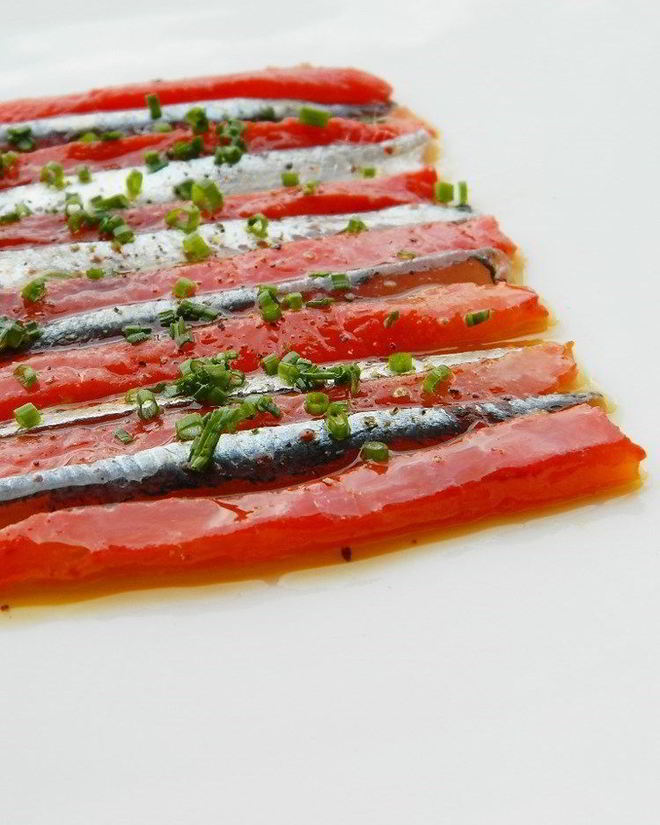 Рецепт анчоусов и сладкий перец, маринованные в оливковом масле с перцем