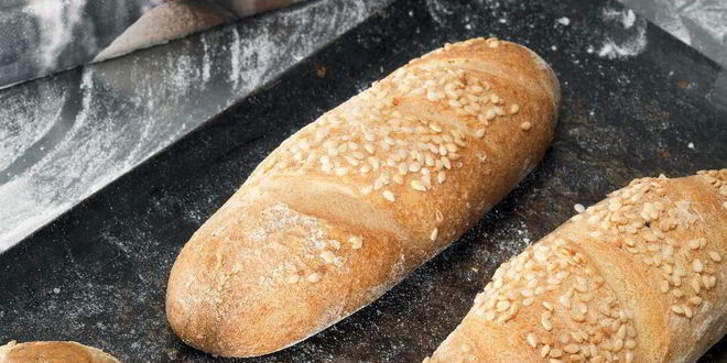 Рецепт багетов из семолины с кунжутом