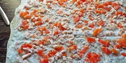 Шаг 7: лаваша с корейской морковкой и ветчиной