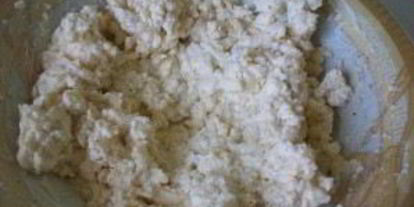 Шаг 1: лаваша с огурцома и сырома