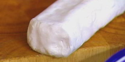 Шаг 2: лаваша с сыром, персиками и шнитт-луком