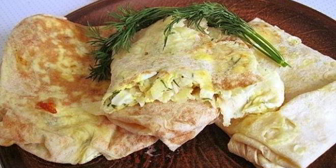 Рецепт лаваша с сыром, яйцом и зеленью
