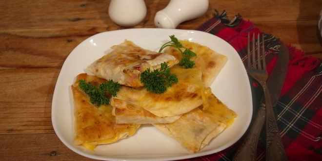 Рецепт лаваша с ветчиной и твердым сыром