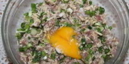 Шаг 3: лаваша с зеленым луком