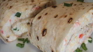 Рецепт Рулетиков из лаваша с крабовыми палочками