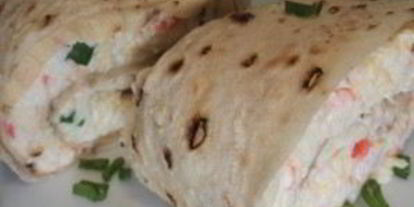 Шаг 3: рулетиков из лаваша с крабовыми палочками