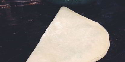 Шаг 2: лепешек с курицей и зеленью