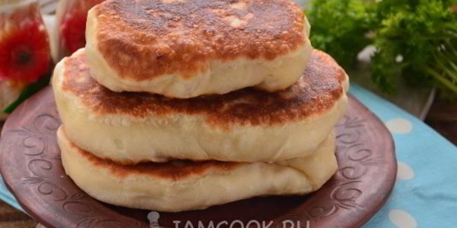 Рецепт лепешек с сыром и колбасой на кефире