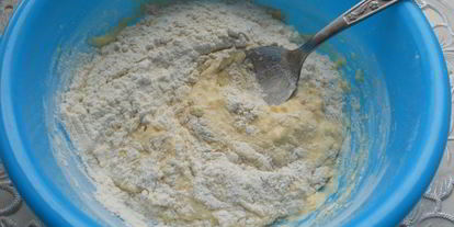 Шаг 2: лепешек сырных на ряженке