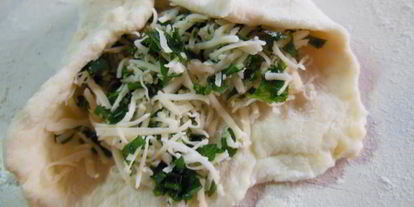 Шаг 5: очень сырных лепешек