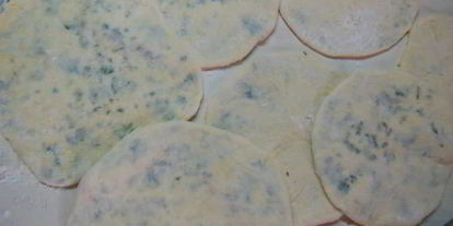 Шаг 8: очень сырных лепешек