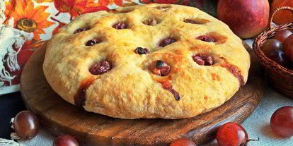 Шаг 11: осенней фокаччи с виноградом и сыром