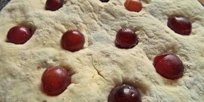 Шаг 8: осенней фокаччи с виноградом и сыром