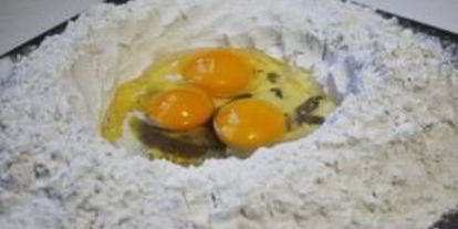 Шаг 1: тонких лепешек с зеленью