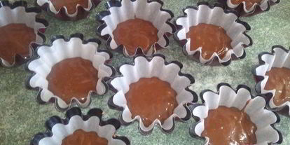 Шаг 5: маффинов с малиной под соусом из маскарпоне