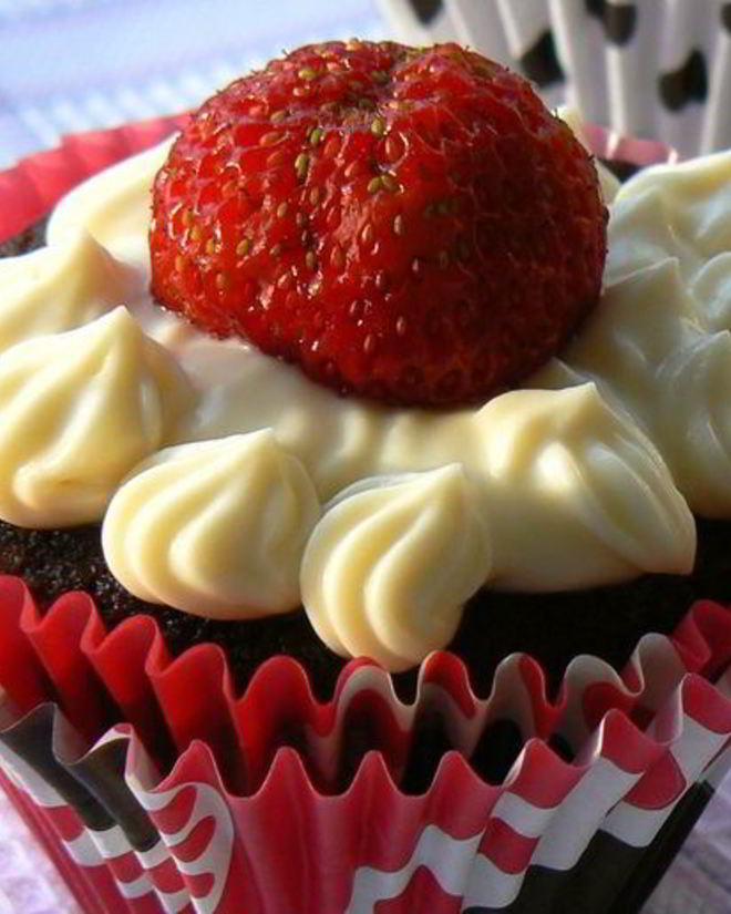 Рецепт шоколадна-клубничных маффины