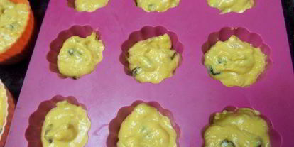 Шаг 20: тыквенных маффинов с хурмой