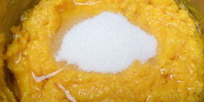 Шаг 9: тыквенных маффинов с хурмой